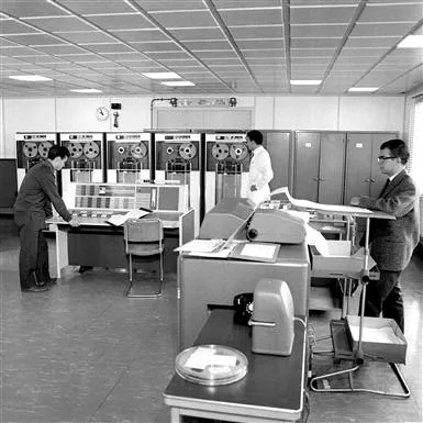 Computer centre of CERN : the IBM7090
