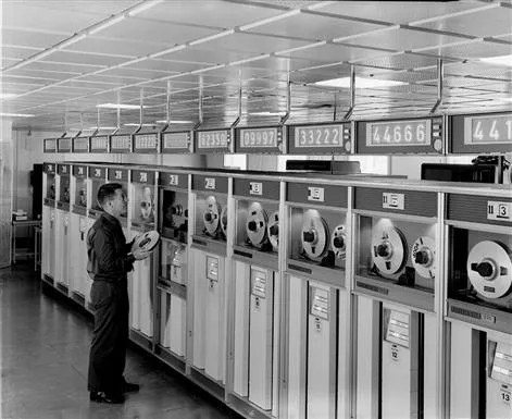 Tape unit reel display system